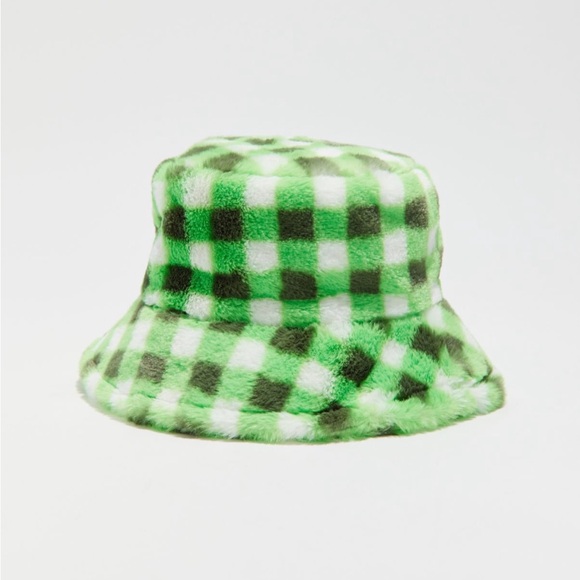 Urban Outfitters- Knox Printed Faux Fur Bucket - Picture 1 of 2